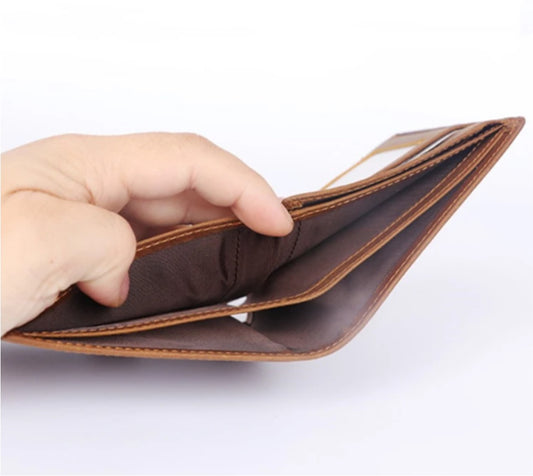 Billetera Clásica en Cuero Natural